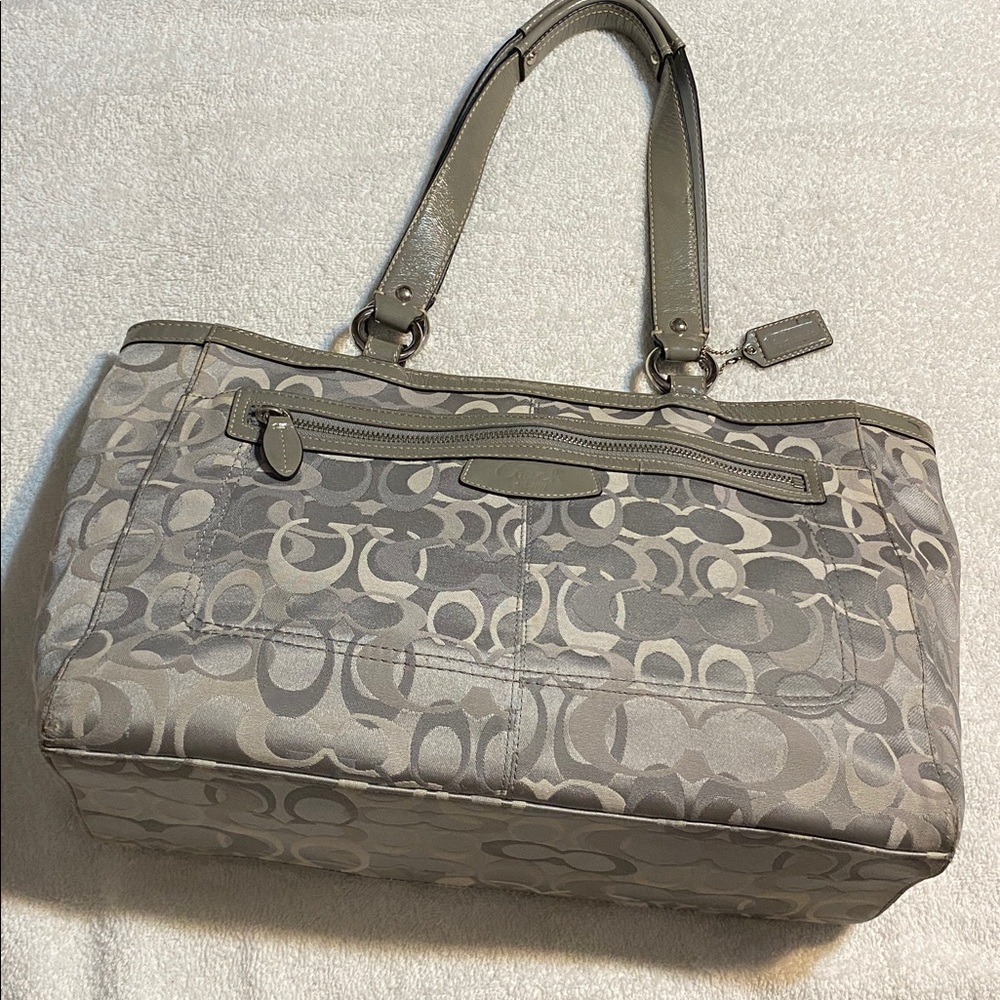 Coach Gray Shoulder Bag - Picture 10 of 10